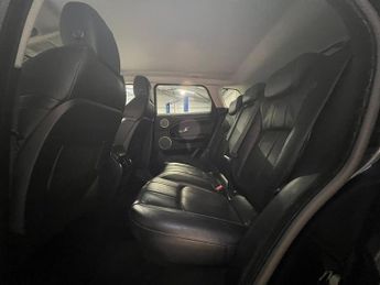 LAND ROVER RANGE ROVER EVOQUE 2.0 TD4 SE Tech 5dr Auto