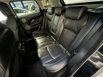 LAND ROVER RANGE ROVER EVOQUE 2.0 TD4 SE Tech 5dr Auto