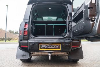 LAND ROVER DEFENDER 2.0 P400e X-Dynamic HSE 110 5dr Auto