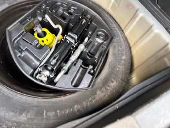 PEUGEOT 3008 1.6 e-HDi 115 Active II 5dr EGC