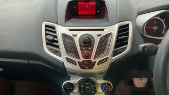 FORD FIESTA 1.4 Zetec 5dr Auto