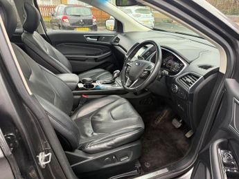 FORD EDGE 2.0 TDCi 210 Titanium 5dr Powershift