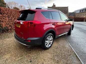 TOYOTA RAV4 2.2 D-CAT Invincible 5dr Auto