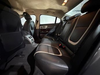 JAGUAR XF 3.0d V6 Portfolio 4dr Auto [Start Stop]