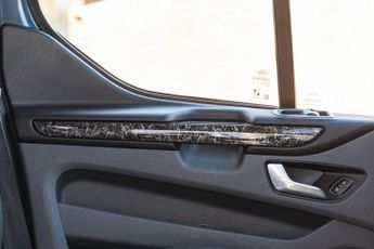 FORD TRANSIT CUSTOM 2.0 EcoBlue 185ps Low Roof D/Cab Limited Van Auto