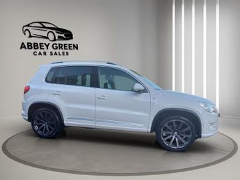 VOLKSWAGEN TIGUAN 2.0 TDi R-Line 5dr Auto