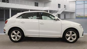 Audi Q3 2.0 TDI S Line 5dr ++ TECH PACK / NAV / DAB / BLUETOOTH / ULEZ +