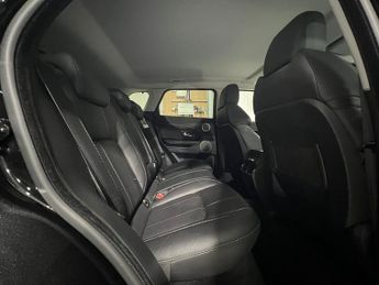 LAND ROVER RANGE ROVER EVOQUE 2.0 TD4 SE Tech 5dr Auto