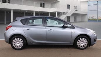 VAUXHALL ASTRA 1.4i 16V Exclusiv 5dr