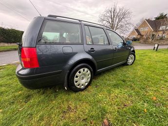 VOLKSWAGEN GOLF 2.0 SE 5dr Auto