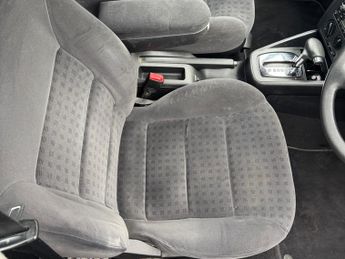 VOLKSWAGEN GOLF 2.0 SE 5dr Auto
