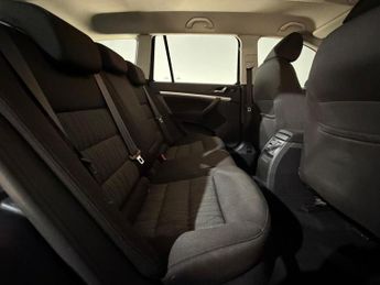 SKODA OCTAVIA 2.0 TDI CR Elegance 5dr DSG