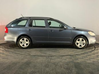SKODA OCTAVIA 2.0 TDI CR Elegance 5dr DSG