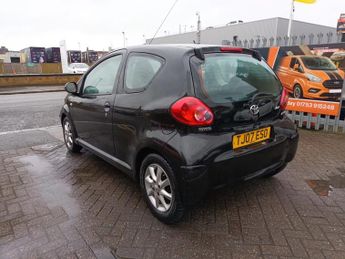 TOYOTA AYGO 1.0 VVT-i Black 3dr