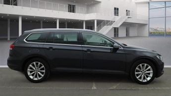 Volkswagen Passat 2.0 TDI SE Business 5dr ++ ULEZ / SAT NAV / DAB / 6 SERVICES ++
