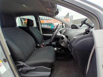 TOYOTA YARIS 1.3 VVT-i T3 5dr MMT