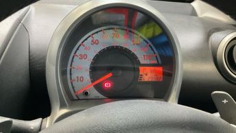 TOYOTA AYGO 1.0 VVT-i Ice 5dr MMT