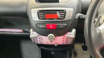 TOYOTA AYGO 1.0 VVT-i Ice 5dr MMT