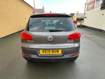VOLKSWAGEN TIGUAN 2.0 TDi BlueMotion Tech Match 5dr DSG