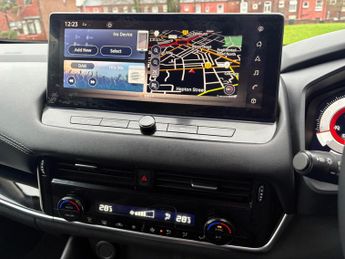 NISSAN QASHQAI 1.3 DiG-T MH 158 N-Connecta Automatic