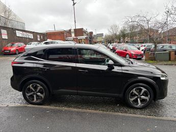NISSAN QASHQAI 1.3 DiG-T MH 158 N-Connecta Automatic