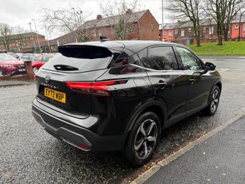 NISSAN QASHQAI 1.3 DiG-T MH 158 N-Connecta Automatic