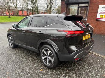 NISSAN QASHQAI 1.3 DiG-T MH 158 N-Connecta Automatic