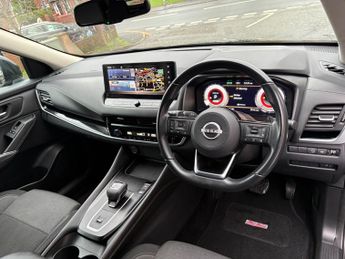 NISSAN QASHQAI 1.3 DiG-T MH 158 N-Connecta Automatic