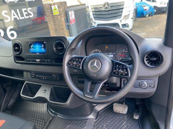 MERCEDES-BENZ SPRINTER 314 CDI 2.1 143 AUTOMATIC 7G LWB L3 DROPSIDE PICK UP TRUCK 1 OWN