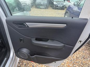 MERCEDES-BENZ B CLASS B200 CDI SE 5dr Tip Auto