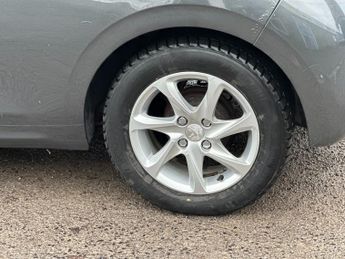 PEUGEOT 208 1.4 e-HDi Active 3dr EGC