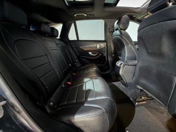 MERCEDES-BENZ GLC GLC 220d 4Matic AMG Line Prem Plus 5dr 9G-Tronic