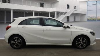 Mercedes A Class A180d SE 5dr ++ LEATHER / NAV / CAMERA / 20 TAX / ULEZ ++