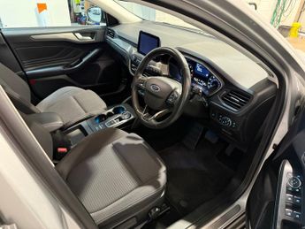 FORD FOCUS 1.0 EcoBoost 125 Titanium 5dr Auto