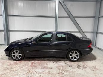 MERCEDES-BENZ C CLASS C200 CDI Sport 4dr Auto