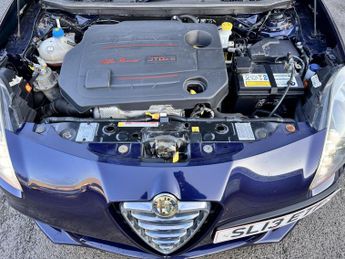 ALFA ROMEO GIULIETTA 2.0 JTDM-2 170 Veloce 5dr TCT