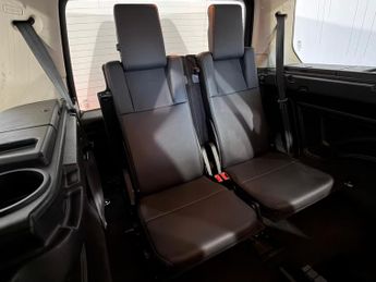 LAND ROVER DISCOVERY 3.0 SDV6 255 XS 5dr Auto