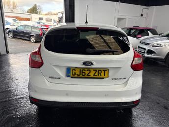 FORD FOCUS 2.0 TDCi Titanium 5dr Powershift