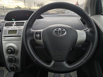 TOYOTA YARIS 1.3 VVT-i TR 5dr
