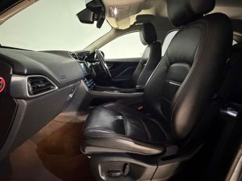 JAGUAR F-PACE 2.0d Prestige 5dr Auto AWD
