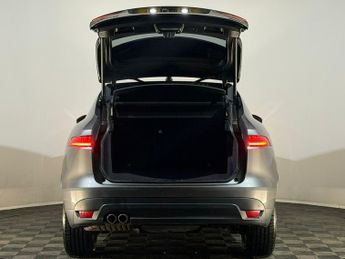 JAGUAR F-PACE 2.0d Prestige 5dr Auto AWD