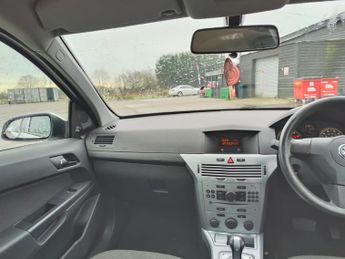 VAUXHALL ASTRA 1.6i 16V Life [115] 5dr Easytronic