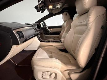 JAGUAR XF 3.0d V6 S Portfolio 5dr Auto