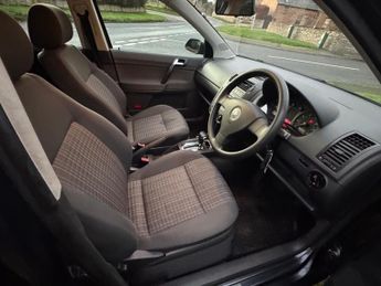 VOLKSWAGEN POLO 1.4 S 75 5dr Auto