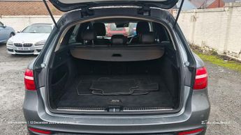 MERCEDES-BENZ GLC GLC 250d 4Matic Sport 5dr 9G-Tronic