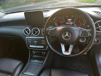 MERCEDES-BENZ A-CLASS A180d Sport Executive 5dr Auto