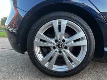 MERCEDES-BENZ A-CLASS A180d Sport Executive 5dr Auto
