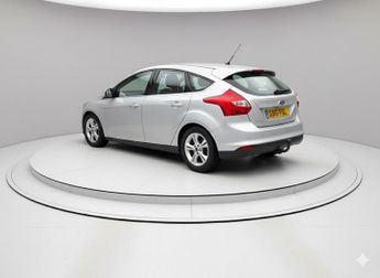 FORD FOCUS 1.6 125 Zetec 5dr Powershift