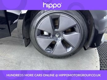 TESLA MODEL 3 RWD 4dr Auto