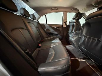 MERCEDES-BENZ E CLASS E280 CDI Sport 4dr Tip Auto